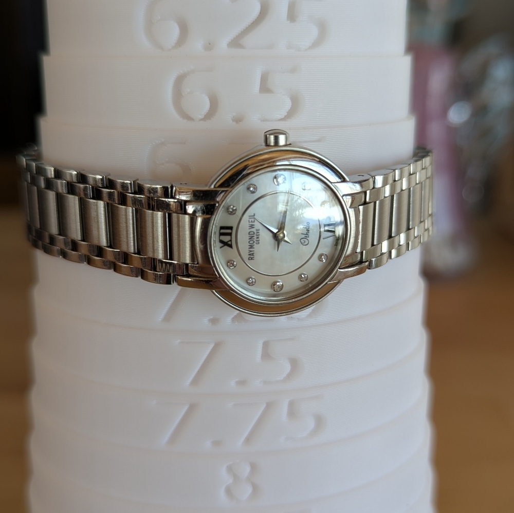 Vintage Ladies Raymond Weil Othello 2321 Watch Diamond & Mother of Pearl Dial - Picture 3 of 13